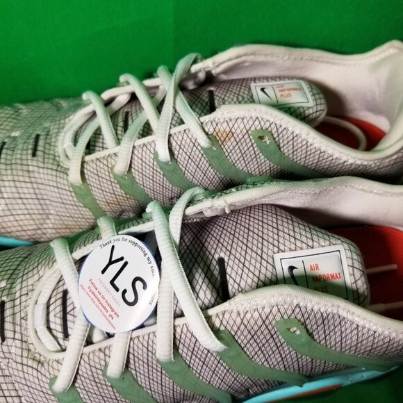 Nike Air VaporMax Plus Mens Size 9.5 Gray Green Athletic Running Shoes Sneakers - Picture 5 of 15